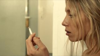 Lotta Girl nude - Liebe mich (2017)