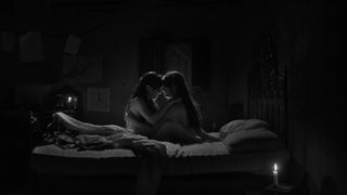 Natalia de Molina, Greta Fernandez nude - Elisa y Marcela (2019)