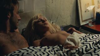 Virginie_Ledoyen_-_Heroines__1997