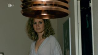 Cornelia Groschel naked - Schwartz  Schwartz Mein erster Mord (2018)