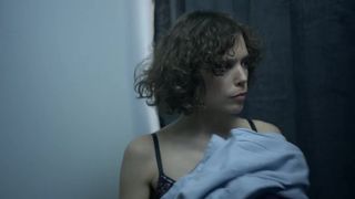 Delphine Riviere hot - Reflexion faite (2010)