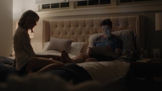Naomi Watts sex scene - Gypsy s01e01 (2017)
