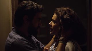 Paloma Bernardi, Alli Willow naked - O Escolhido s01e04-05 (2019)