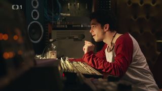 Anita Espandrova, Lucie Lipenska, Michaela Imramovska, Berenika Kohoutova, Magdalena Krupickova - Dabing street s01e03 (2018) Wondrous of staging scenes