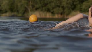 Gina Stiebitz, Lisa Vicari naked - Dark s02e06 (2019)