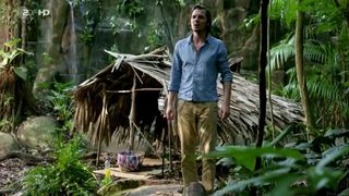 Isabell Gerschke nackt- Fluss des Lebens - Verloren am Amazonas (2013)