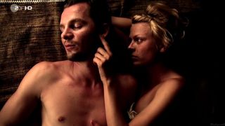 Isabell Gerschke nackt- Fluss des Lebens - Verloren am Amazonas (2013)