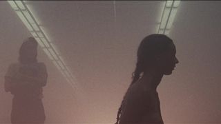 Lilli Lorenz naked - Luz (2018)