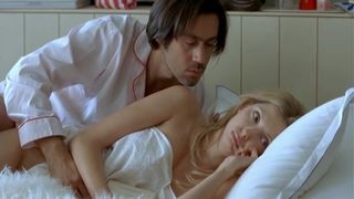 Frederique Bel Naked - Fais-moi plaisir! (2009)