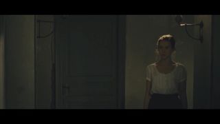 Peri Baumeister Nude - Tabu - Es ist die Seele ein Fremdes auf Erden (2011)