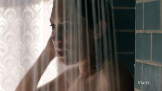 Mishel Prada, Maria-Elena Laas naked - Vida s02e02 (2019)