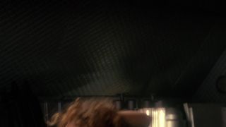 Dina Meyer naked – Starship Troopers (1997)