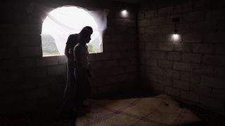 Estefany Hernandez nude - Sin Vestir Santos (2019)