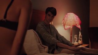 Madeline Weinstein naked - Alex Strangelove (2018)