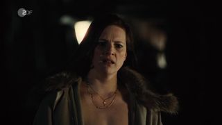 Anne Weinknecht Nude-Breasted, Totaly Nude, Shaven for TV series 'Kommissarin Heller'