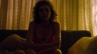 Taina Muller, Camila Morgado naked - Fine Morning, Veronica (2020)  s01