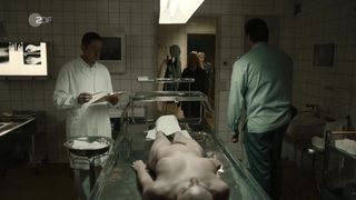 Tara Fischer naked - Walpurgisnacht - Die Mädchen und der Tod (2019)