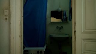 Elisabeth Umlauft - Gehen am Strand (2013)