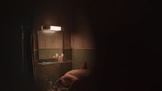 Marina Forearms naked - Zone Blanche s02e03-05 (2019)