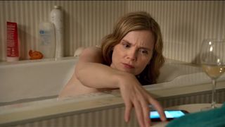 Isabelle Carré, Valérie Bonneton French Naked - Garde alternée (2017)