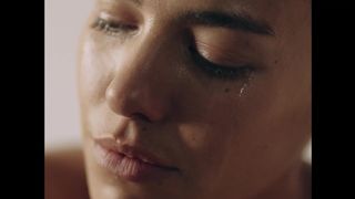 Alina Sueggeler nude - Frida Gold - Langsam (2016)