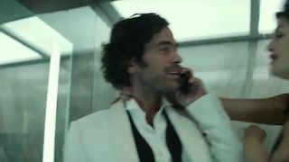 Helena Noguerra hot nipslip scene – L’Arnacoeur (2010)