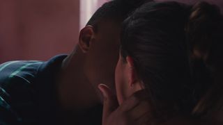 Julia Yamaguchi naked - Sintonia s01e02 (2019)