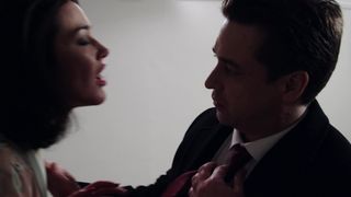 Kirsten Varley nude - 100 Bullets (2016)