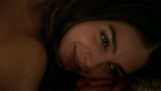 Melissa Barrera nude - Vida s01e06 (2018)