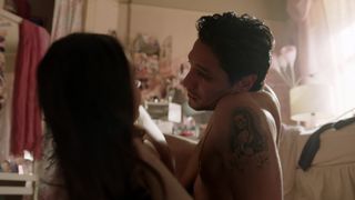 Melissa Barrera nude - Vida s01e06 (2018)