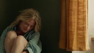 Melanie Thierry naked - Le Vent Tourne (2018)