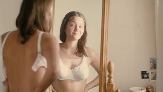 Marion Cotillard Naked - Comment je me suis Dispute (FR 1996)