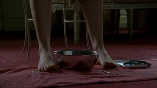 Peggy Martineau Naked - Les vivants et les morts s01e07 (2009)