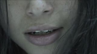 Iazua Larios Nude - Maquina (2006)