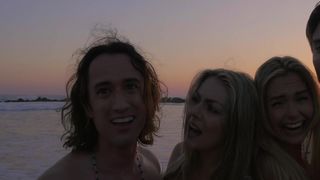 Scarlett Davies, Maria Louis naked - #FollowMe (2019)