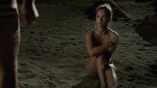 Lola Le Lann naked - Un moment d’egarement (2015)