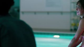 Haley Lu Richardson nude - 5 Soles Apart (2019)