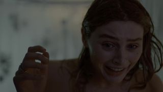 Lilliya Scarlett Reid naked - Chambers s01e02-05-08 (2019)