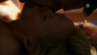 Anna Schudt SexChheating Episode for Video 'Eltern allein zu Haus'