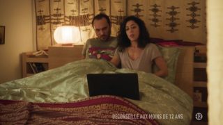 India Hair, Naidra Ayadi naked - Paris etc s01e03 (2017)