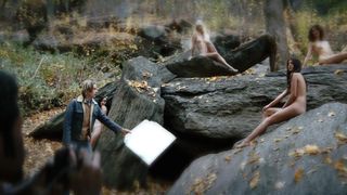 Jane Levy, Juno Temple naked - Pretenders (2018)