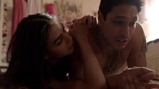 Maria-Elena Laas nude, Mishel Prada, Melissa Barrera - Vida s01e06 (2018)