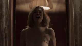 Helena Noguerra naked - Au Dela Des Apparences s01e02 (2019)