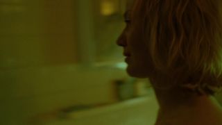 Monika Balsai naked - Jupiter holdja (2017)