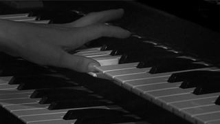 Explicit Noir Movie. Nellie Benner naked - Crepuscule (2009)