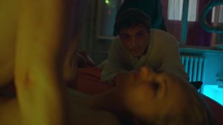 Theresa Stork, Erica Herbolds - Fikkefuchs (2017) Nude video scene