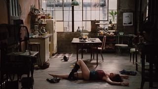 Anne Hathaway Cool for 'Enjoy and Other Drugs'