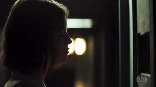 Agatha Moreira naked, nude-chested, bathroom in 'A Dona do Pedaco'