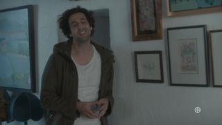 Leslie Medina nude - Mike s01e04-08 (2019)