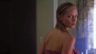 Denise Richards, Marley Shelton naked - Valentine (2001)